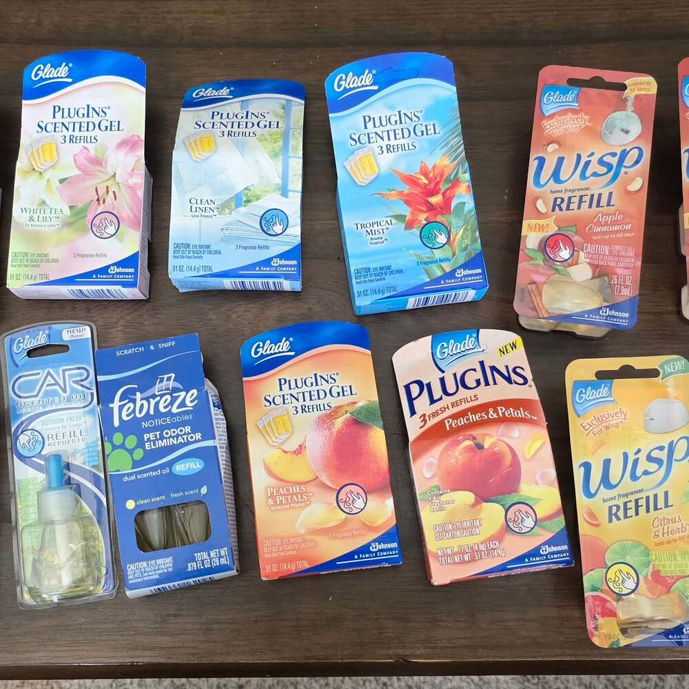 Glade PlugIns Scented Gel, Wisp, and Febreze Noticeables Air Freshener Refill Lo